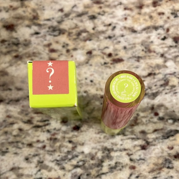 Jeffree Star Other - Jeffree Star Velour Liquid Lipstick Mystery Shade Question Mark New in Box